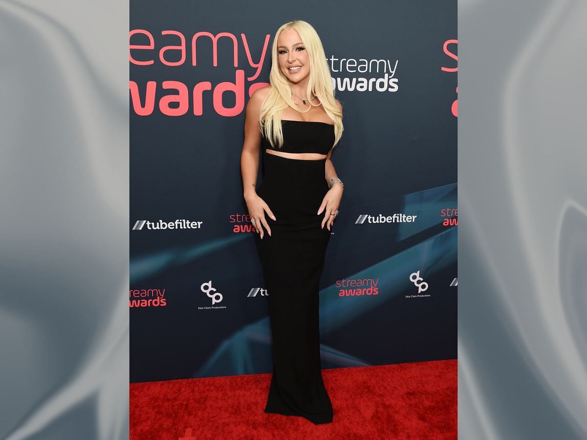 Tana Mongeau&#039;s Sleek Sophistication at Streamy Awards Red Carpet 2023 (Image via Twitter/@StarkMichel)