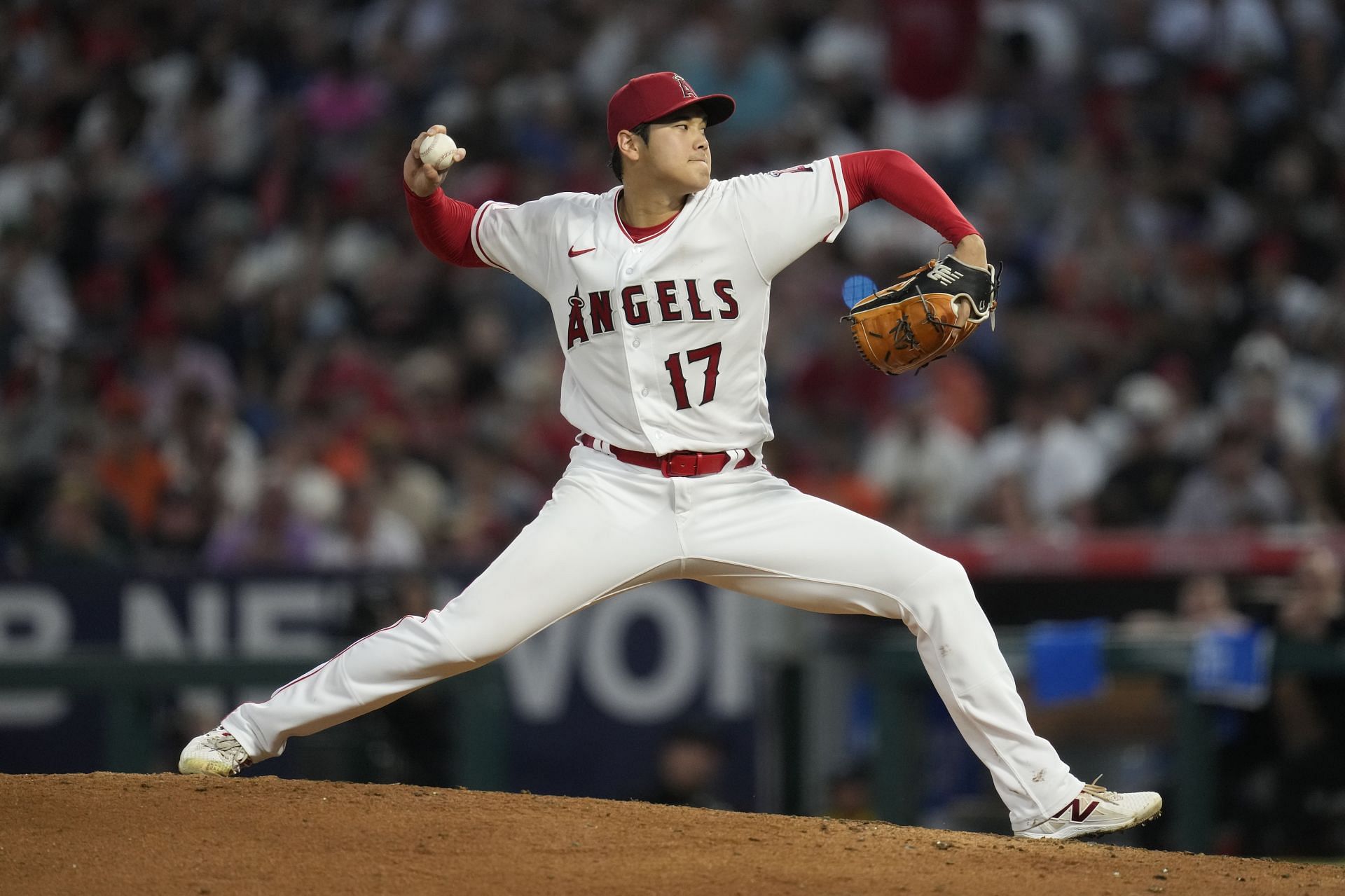 Los Angeles Angels starting pitcher Shohei Ohtani (17) throws during the fifth inning of a baseball game against the San Francisco Giants in Anaheim, Calif., Wednesday, Aug. 9, 2023. (AP Photo/Ashley Landis)