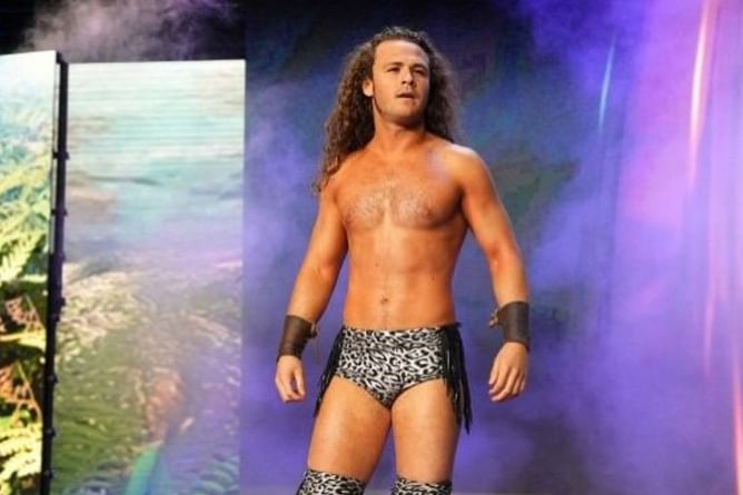 Could a retired WWE legend confront Jack Perry on AEW Dynamite this week? Looking at the possibility