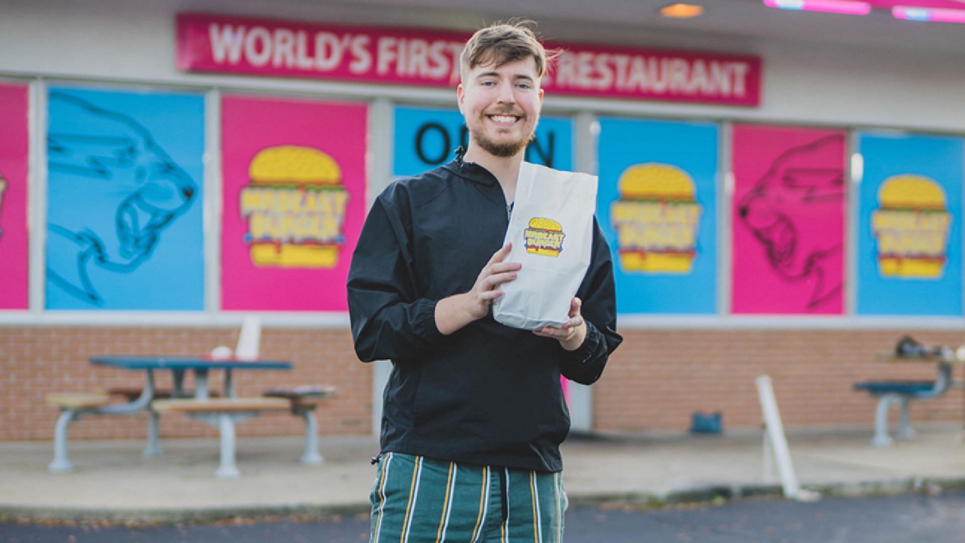 Finally ordered our first Mr. Beast burger and then realized after the  first bite that it was mostly just raw meat :( : r/Wellthatsucks