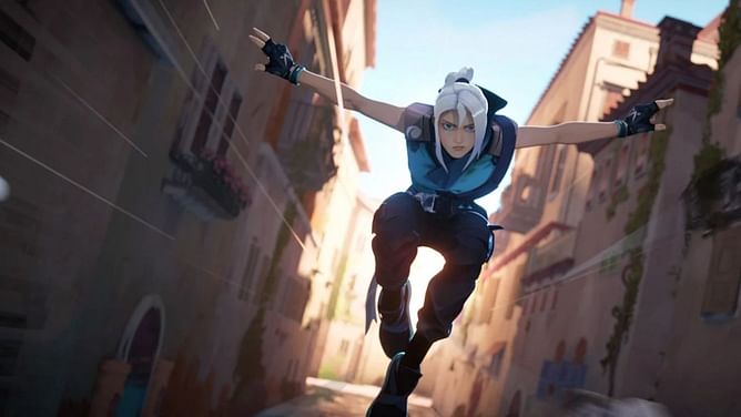 Creating a bind for silent jumping in Valorant