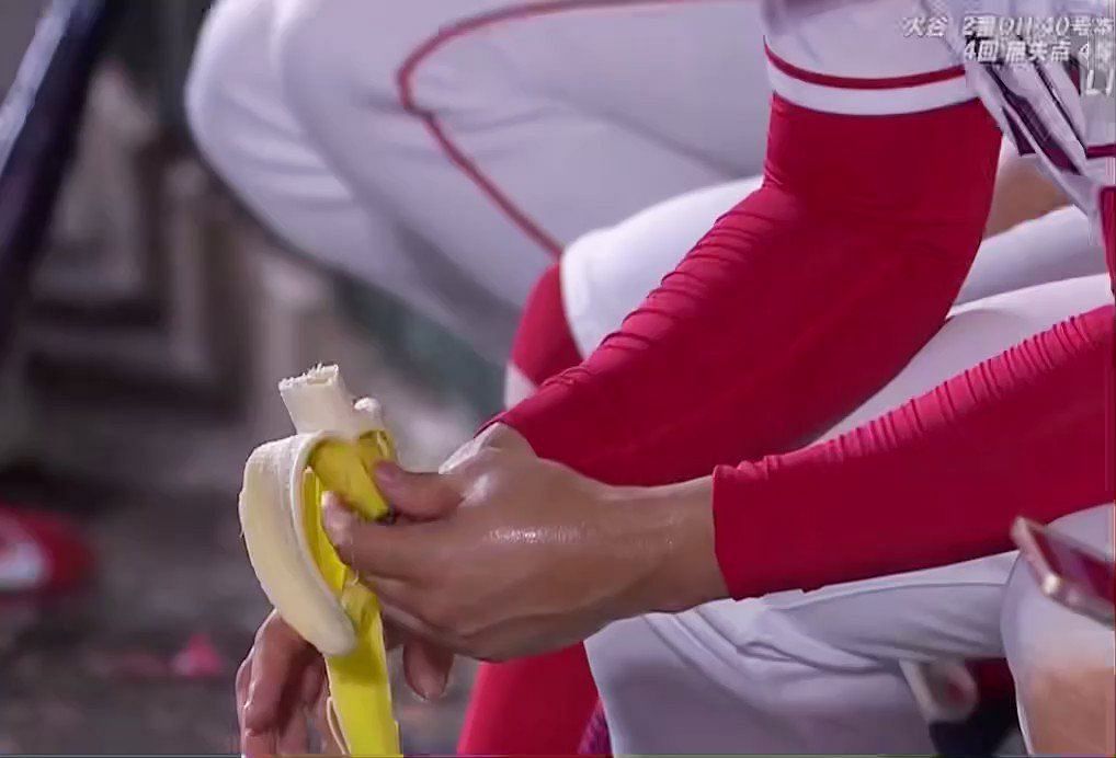 Why was Shohei Ohtani having a banana in the dugout? Angels superstar  follows Munenori Kawasaki's advice after being affected by cramps