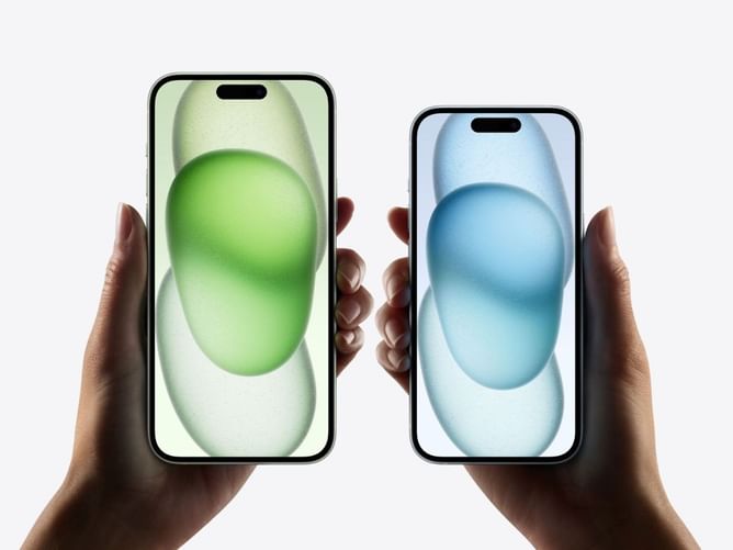 Apple iPhone 15 vs iPhone 15 Plus: Which phone should you buy?