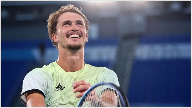 "I love my Chinese fans" - Alexander Zverev shows off sentimental gifts awaiting him in hotel room upon arrival in Beijing ahead of China Open 2023