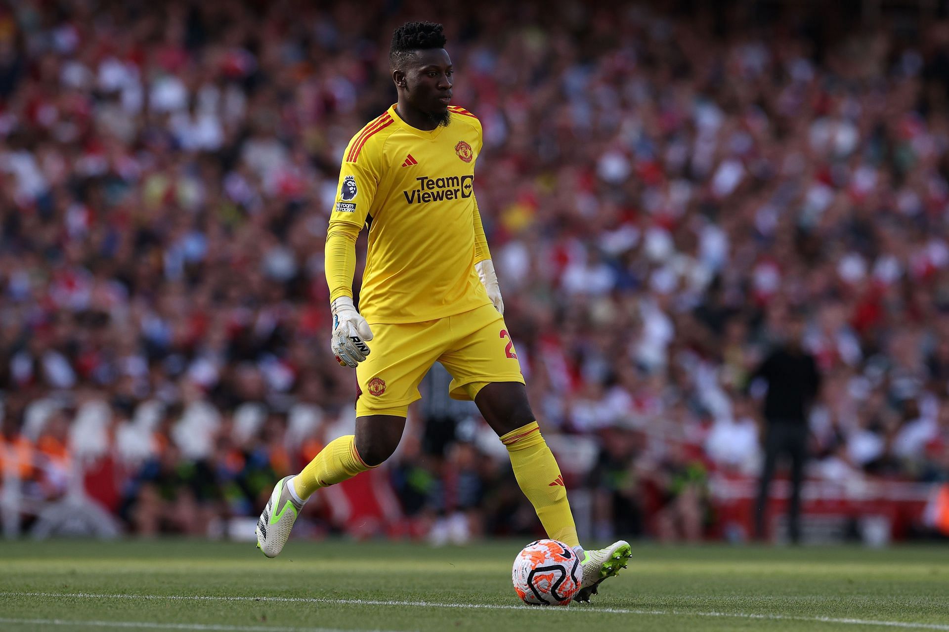 Andre Onana for Manchester United (via Getty Images)