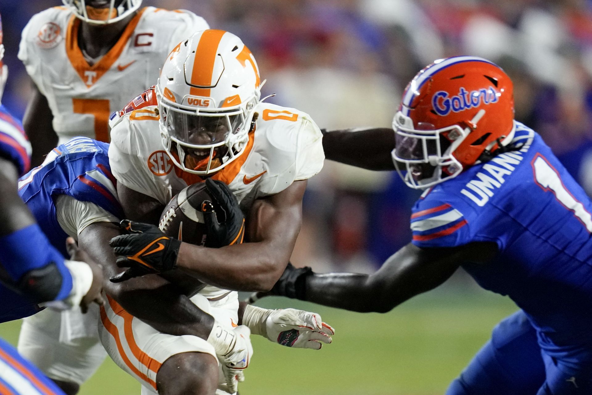 What channel is the Tennessee game today? TV schedule, streaming