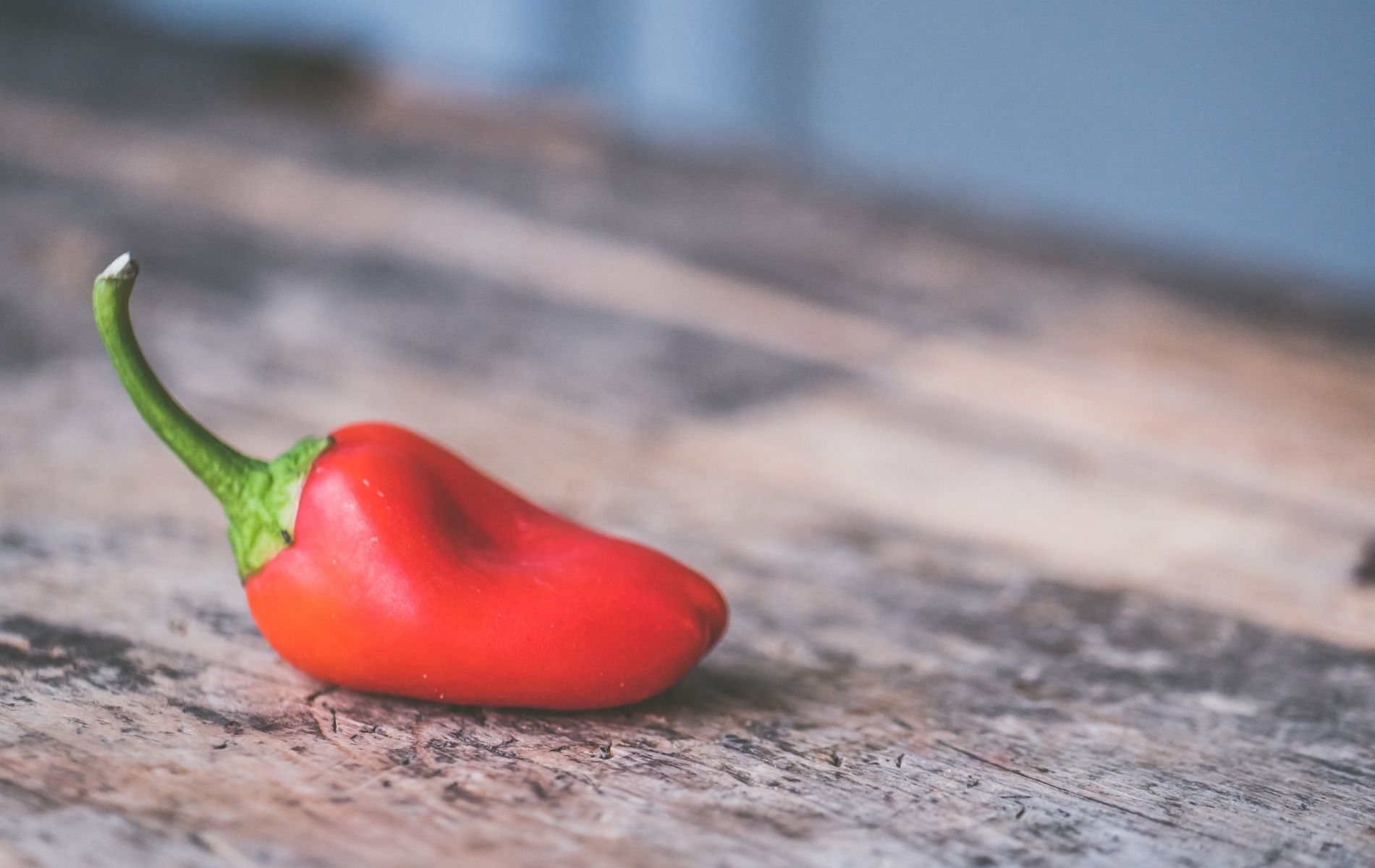 Smelling a goat pepper gave this woman cerebral edema. (Image by Jessica Lewis via Pexels)