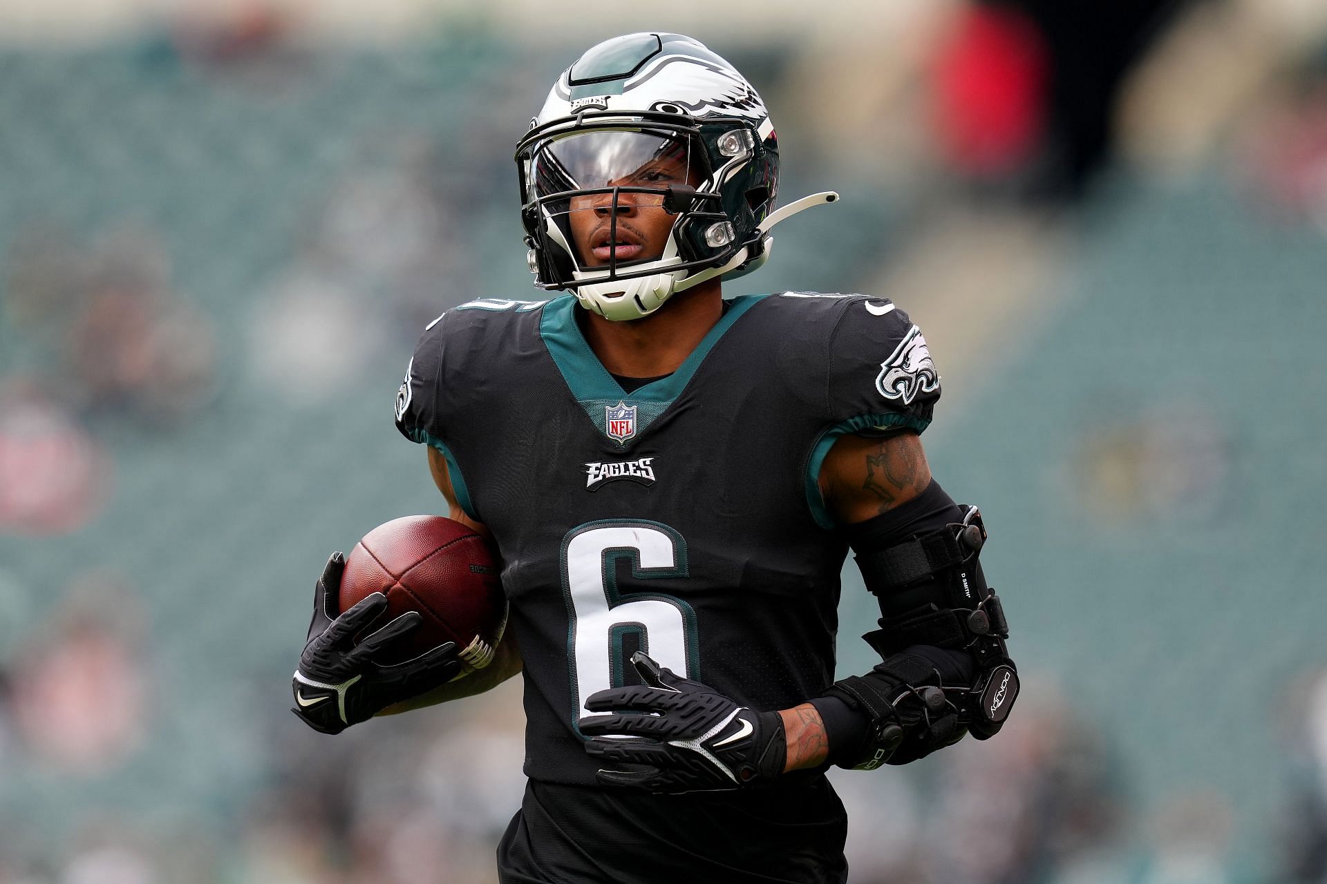 DeVonta Smith injury update: Eagles WR removed from injury report ahead of  Week 4 - DraftKings Network