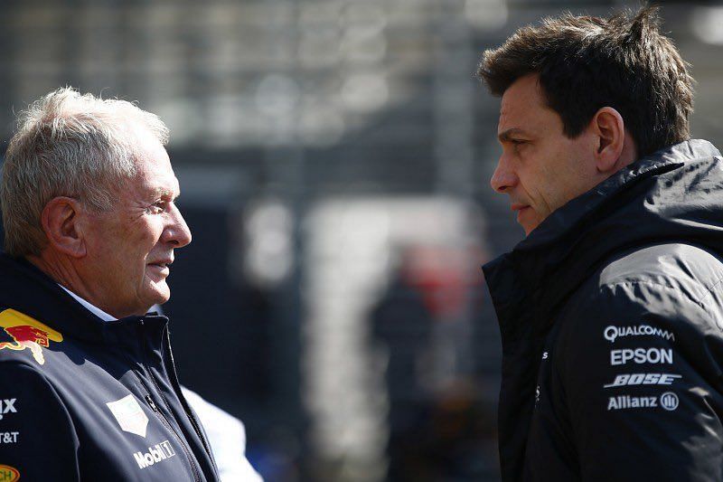 Helmut Marko talks to Toto Wolff