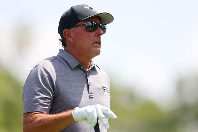 “I just wanted to go back inside and not deal with it”: Phil Mickelson reveals heartbreaking consequences of his addiction