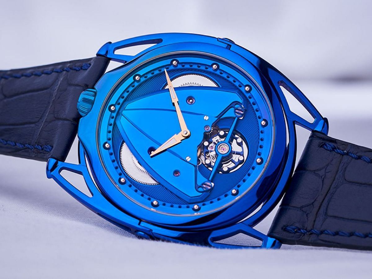 De Bethune: DB28XP Kind of Blue (Image via the official website of De Bethune)