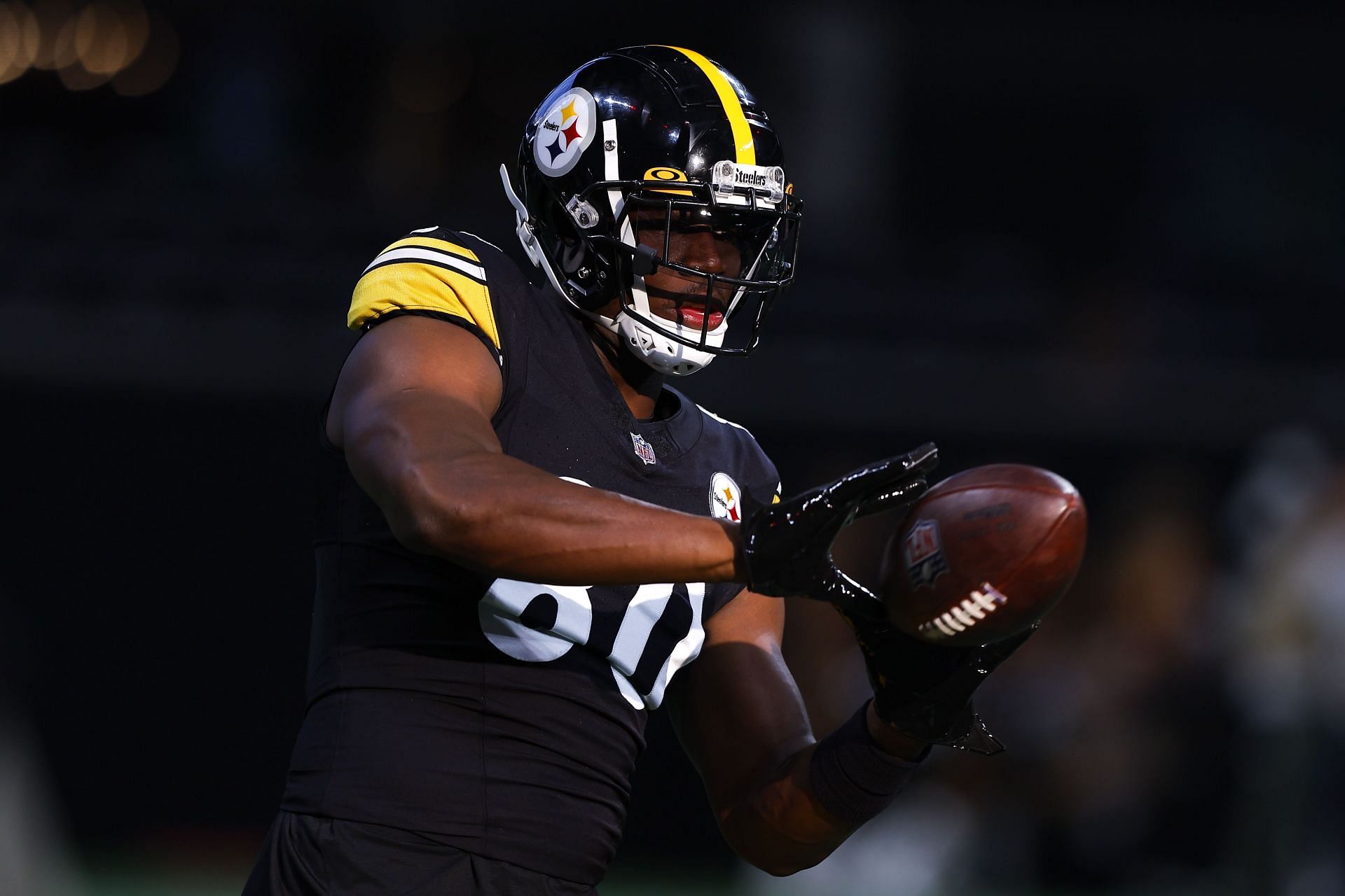 Darnell Washington added to Steelers' injury report, but Chuks