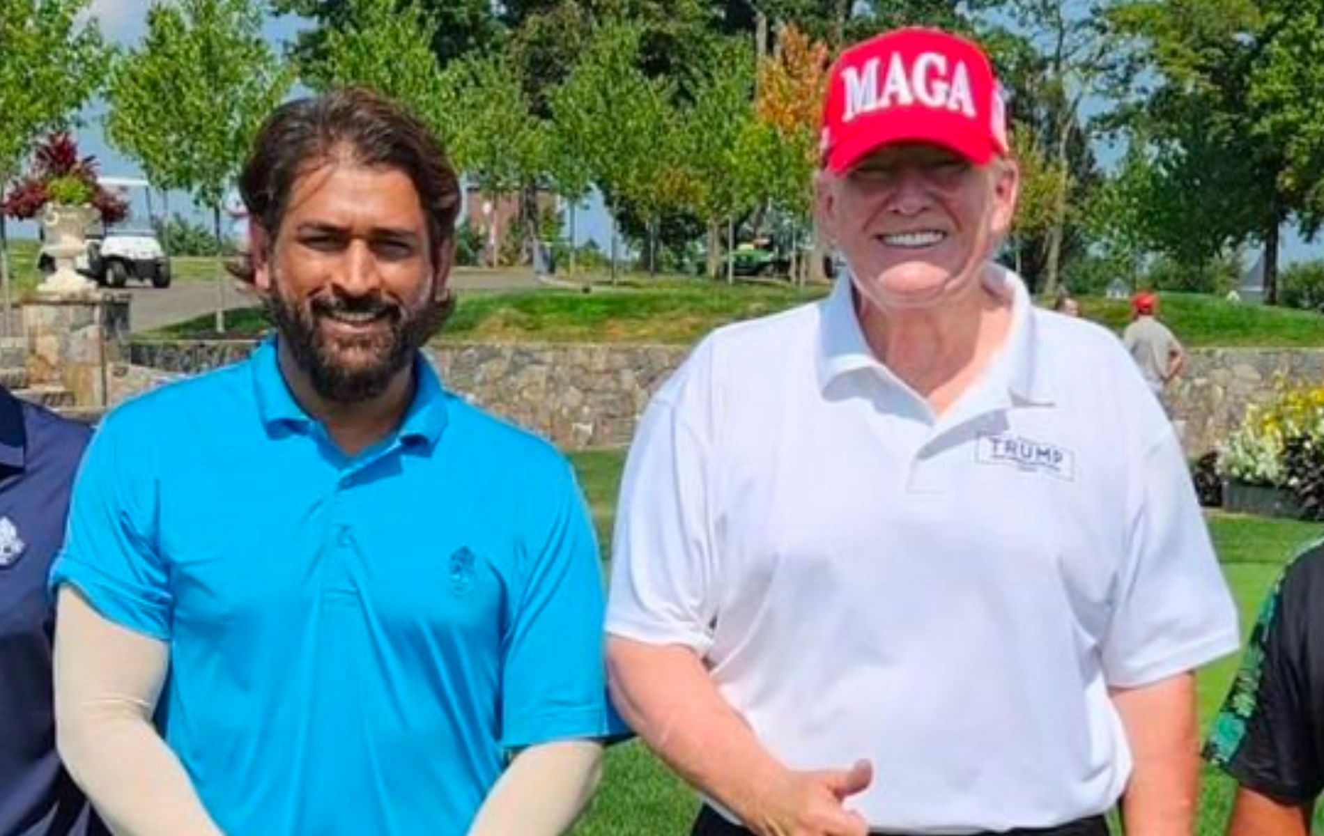 MS Dhoni (L) with Donald Trump. (Pic: Instagram)