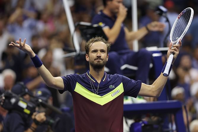 2 things that stood out in Daniil Medvedev's semifinal win over Carlos Alcaraz at US Open 2023