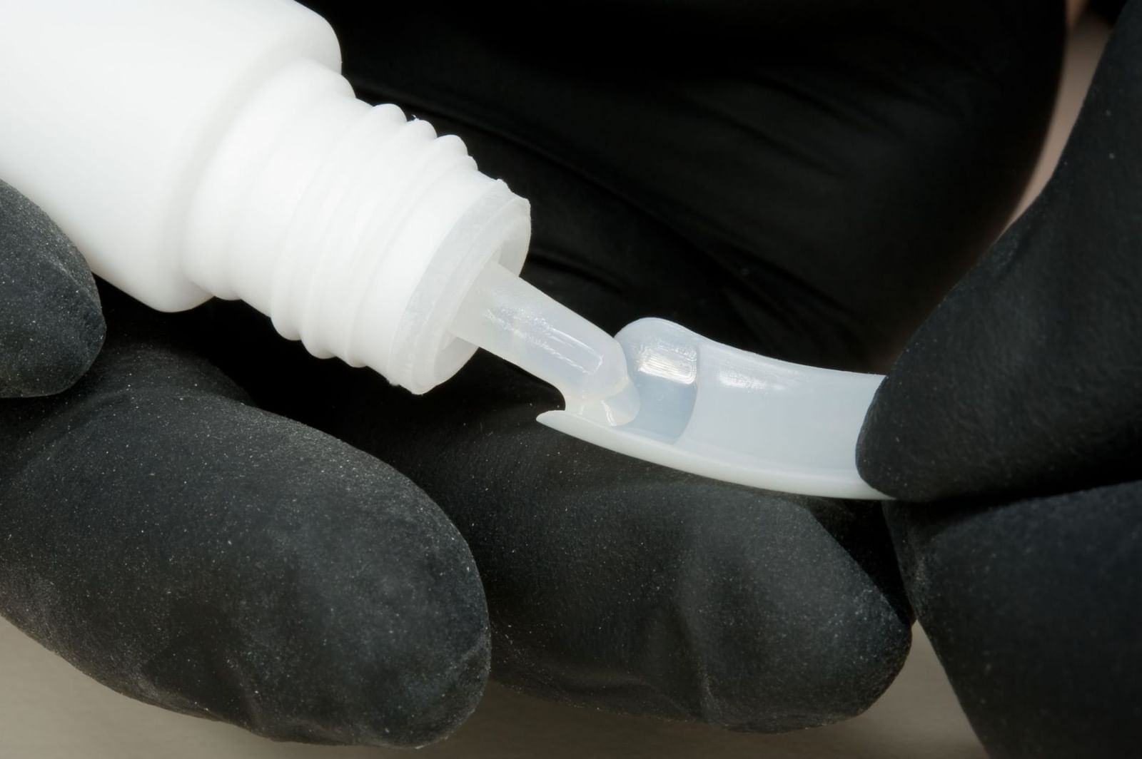 5 Best Ways on How to Get Nail Glue off Skin