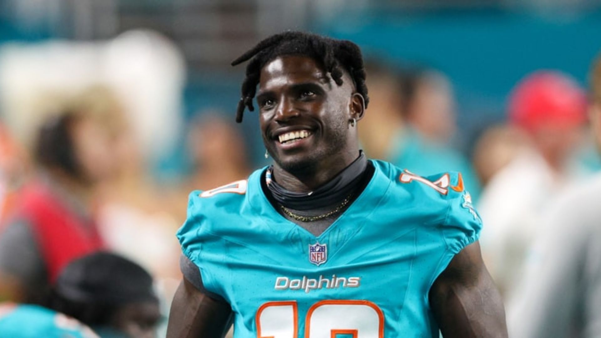 Dolphins WR Tyreek Hill plans to retire after 2025 season