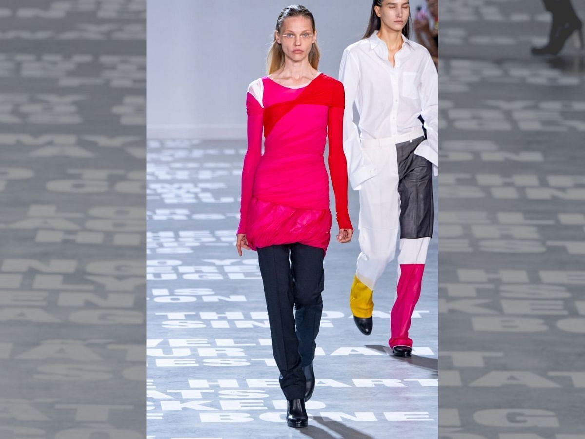 Color blocking trend at the Helmut Lang&#039;s debut collection ( image via Getty)