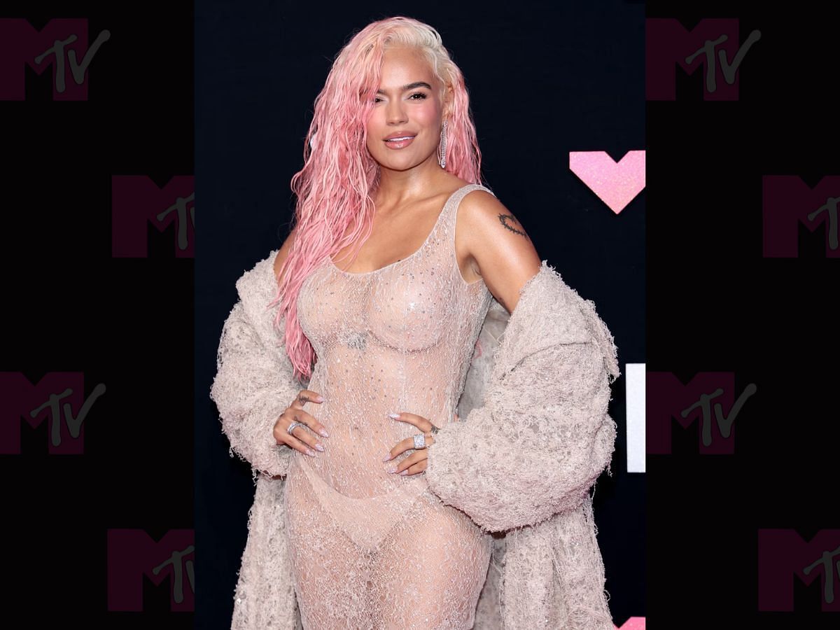 Karol G arrives at the 2023 MTV VMAs (Image via Getty)