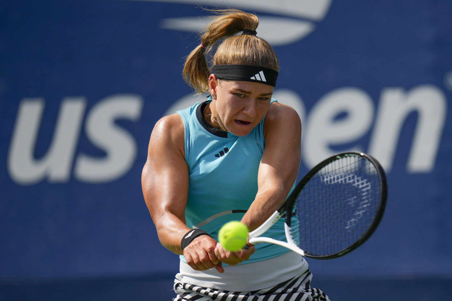 Karolina Muchova in action