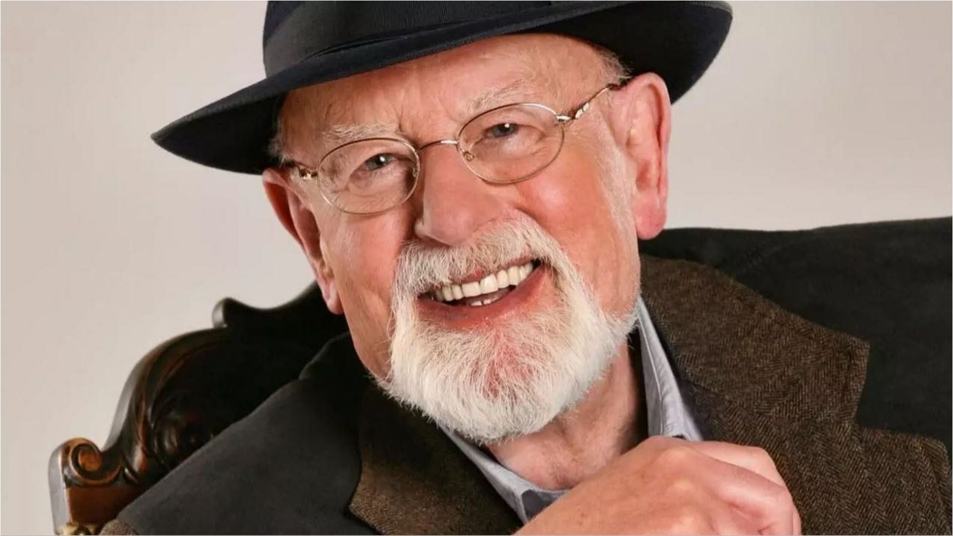 Roger Whittaker recently died at the age of 87 (Image via Ingrid Jessica/Facebook)