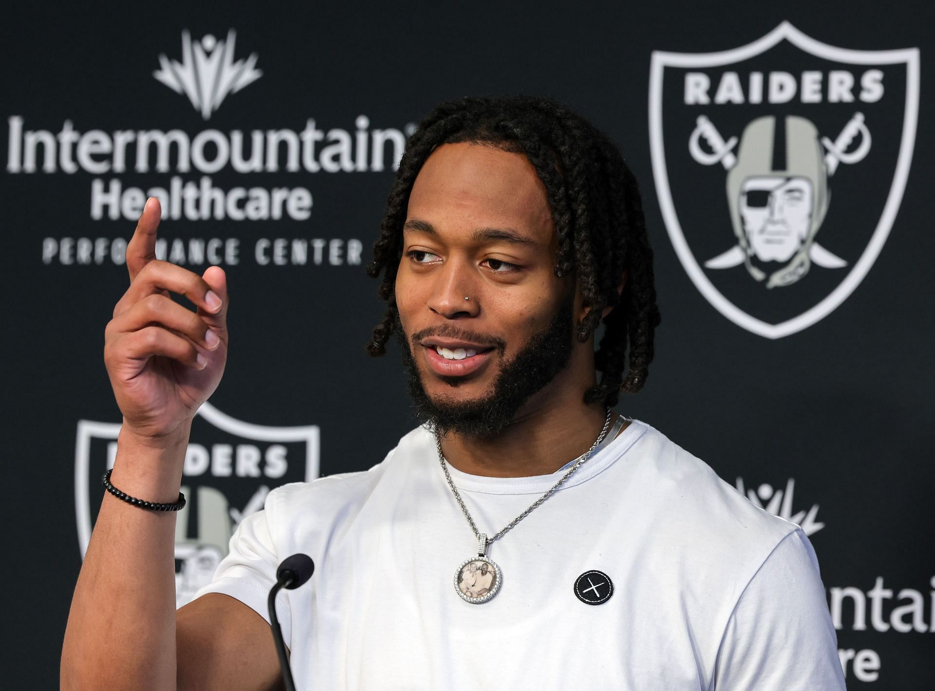 Jakobi Meyers Injury Update: What We Know About the Las Vegas Raiders WR