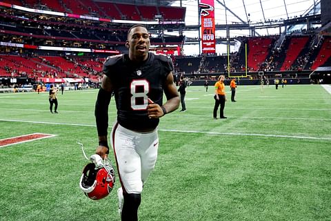 Matthew Stafford, Matt Ryan and their wives dominate church hoops