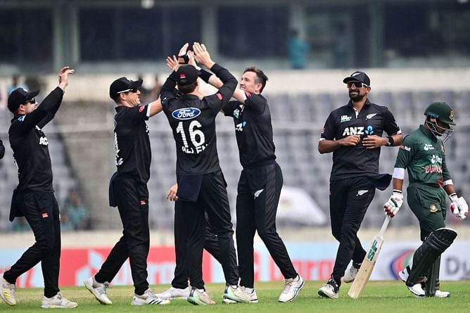 BAN vs NZ : न्यूजीलैंड ने बांग्लादेश को तीसरे वनडे में हराकर सीरीज पर जमाया कब्जा, 15 साल बाद रचा इतिहास