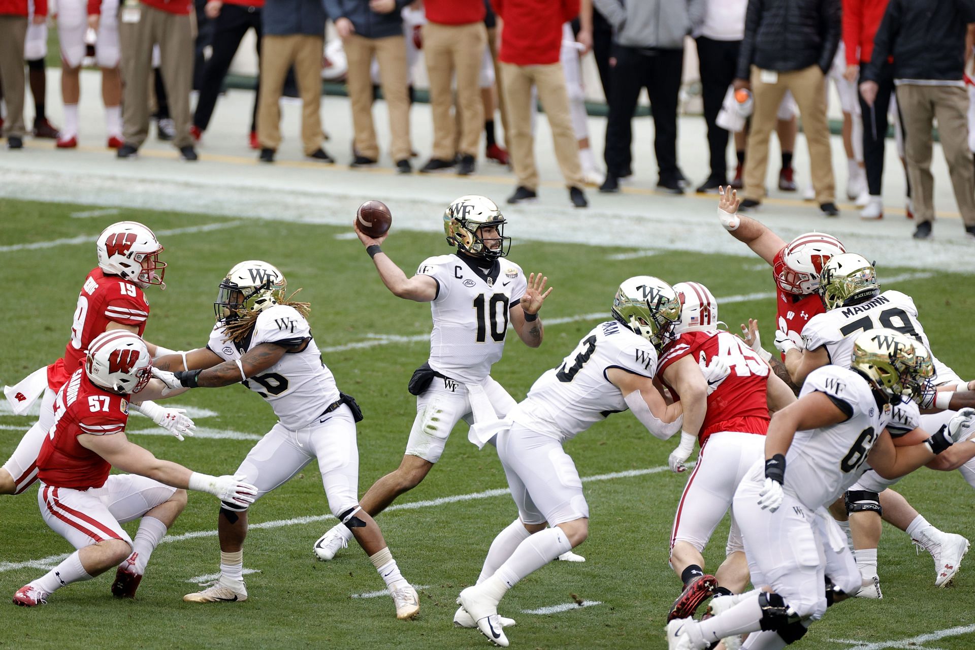 Duke&#039;s Mayo Bowl - Wake Forest v Wisconsin