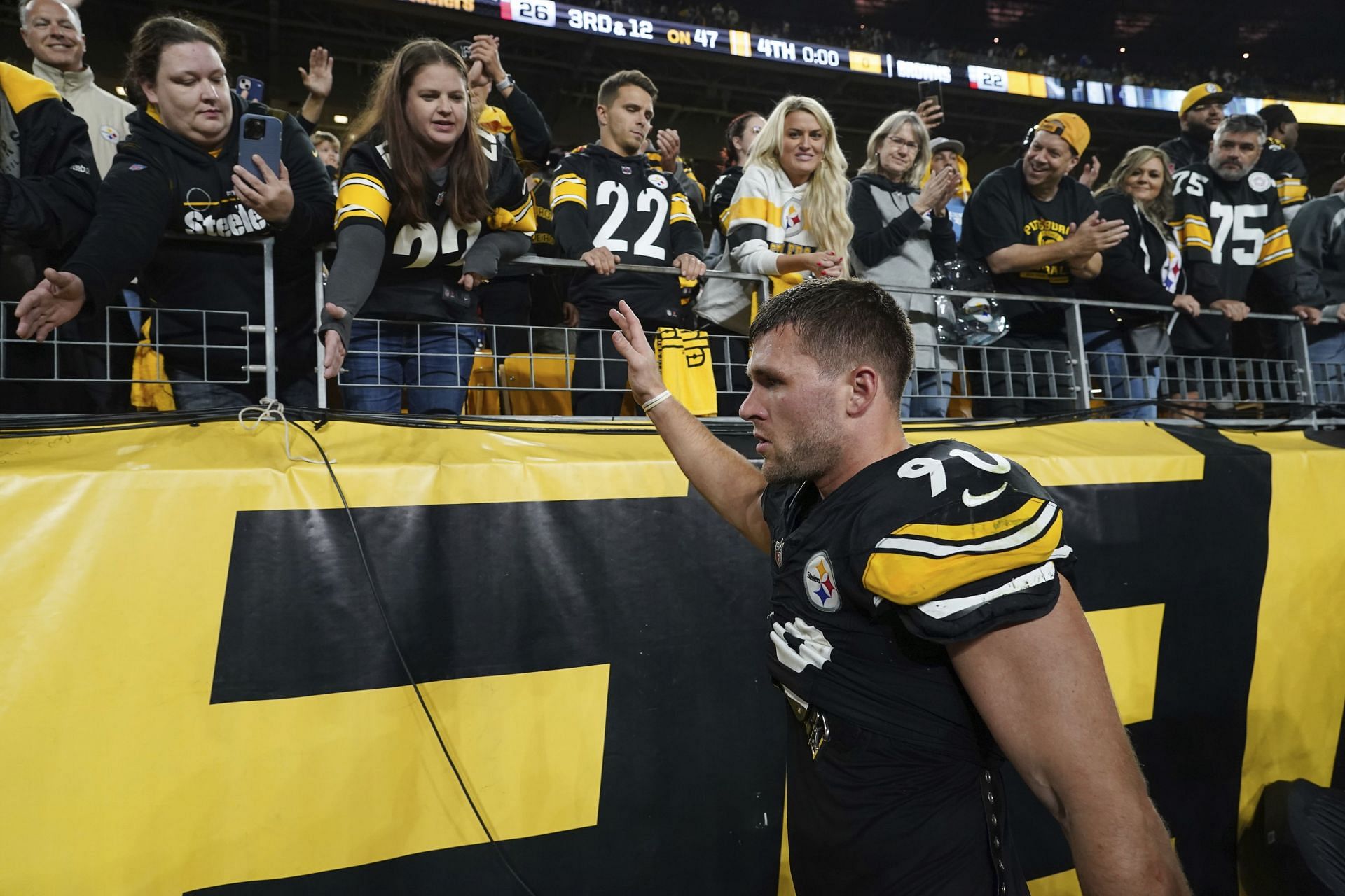 LOOK: Steelers' T.J. Watt ties James Harrison's franchise career