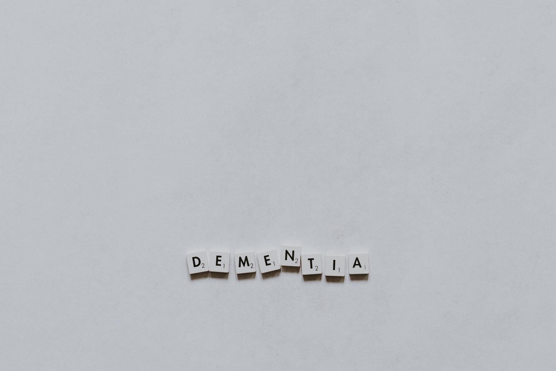 Dementia is a major neurodegenerative disorder. (Image via Unsplash/Pawel Czerwinski)