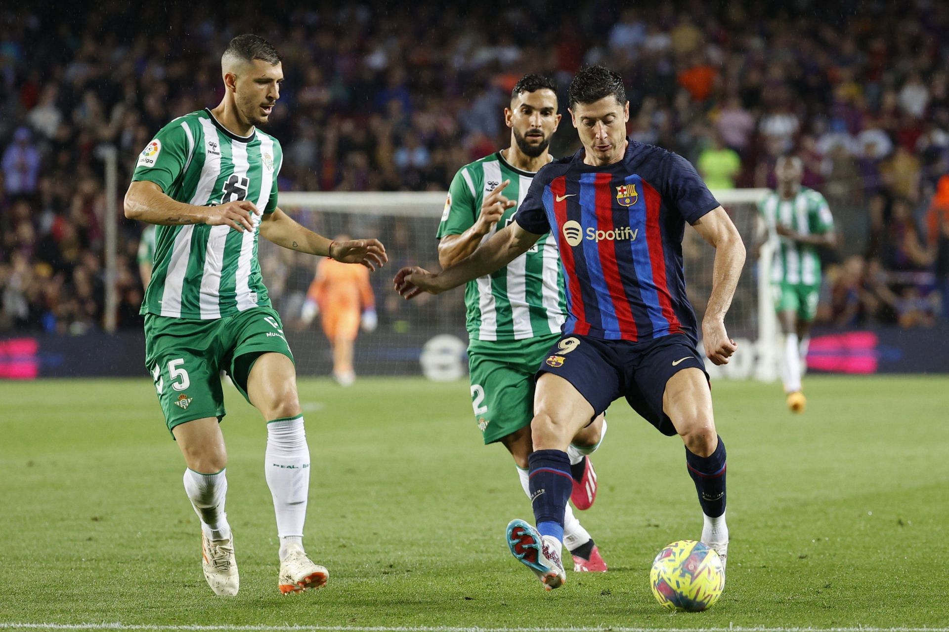 Barcelona have won their last three games to Betis 