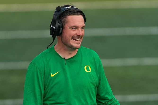 "Absolutely tremendous job by our crowd today" - Oregon HC Dan Lanning praises his loyal fan base for making the Week 4 matchup a great success
