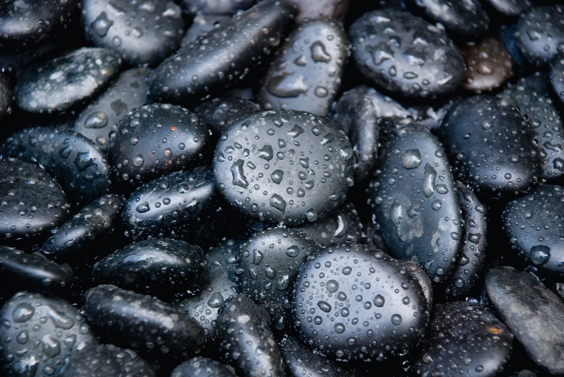 Stir-fried stones are a new food trend on social media (Image via Unsplash/Stephane YAICH0