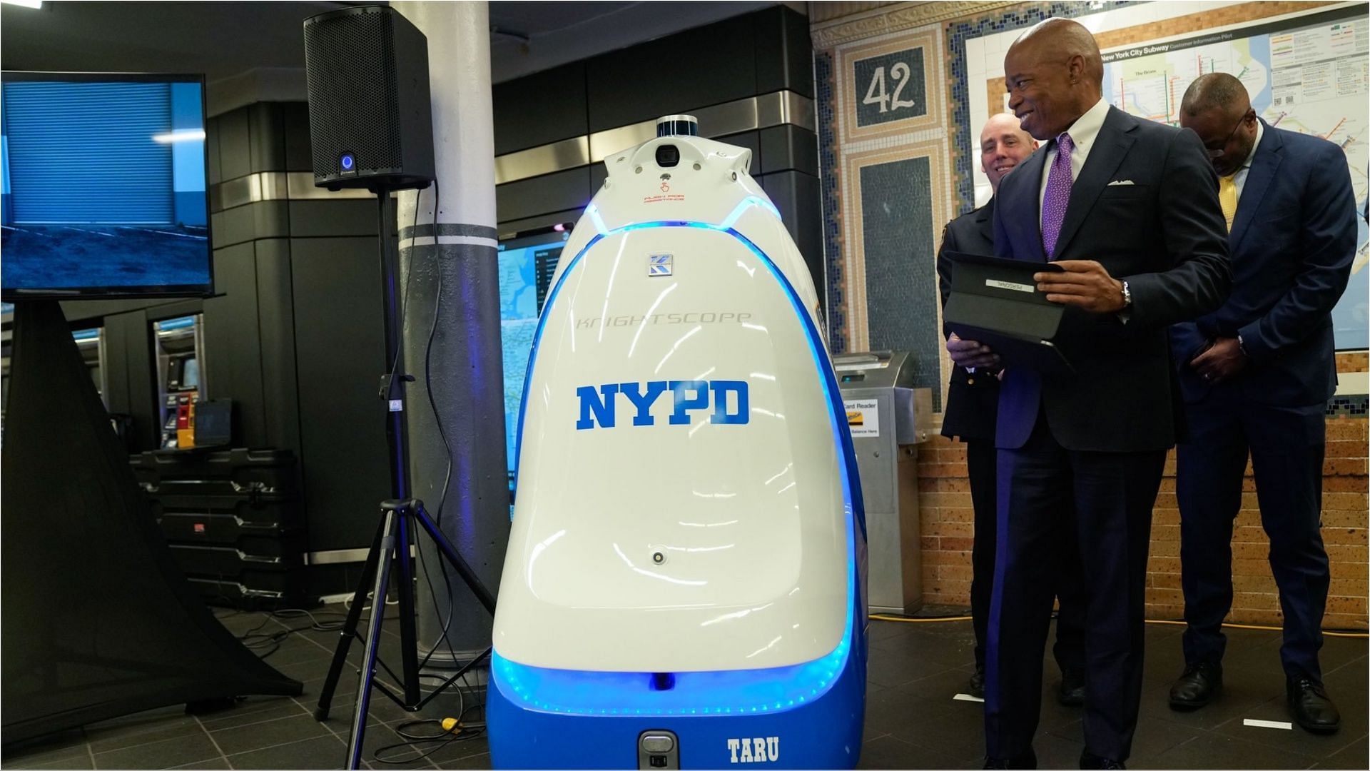 NYPD has launched a robot for subway patrolling designed by Knightscope (Image via NYCMayor/X)