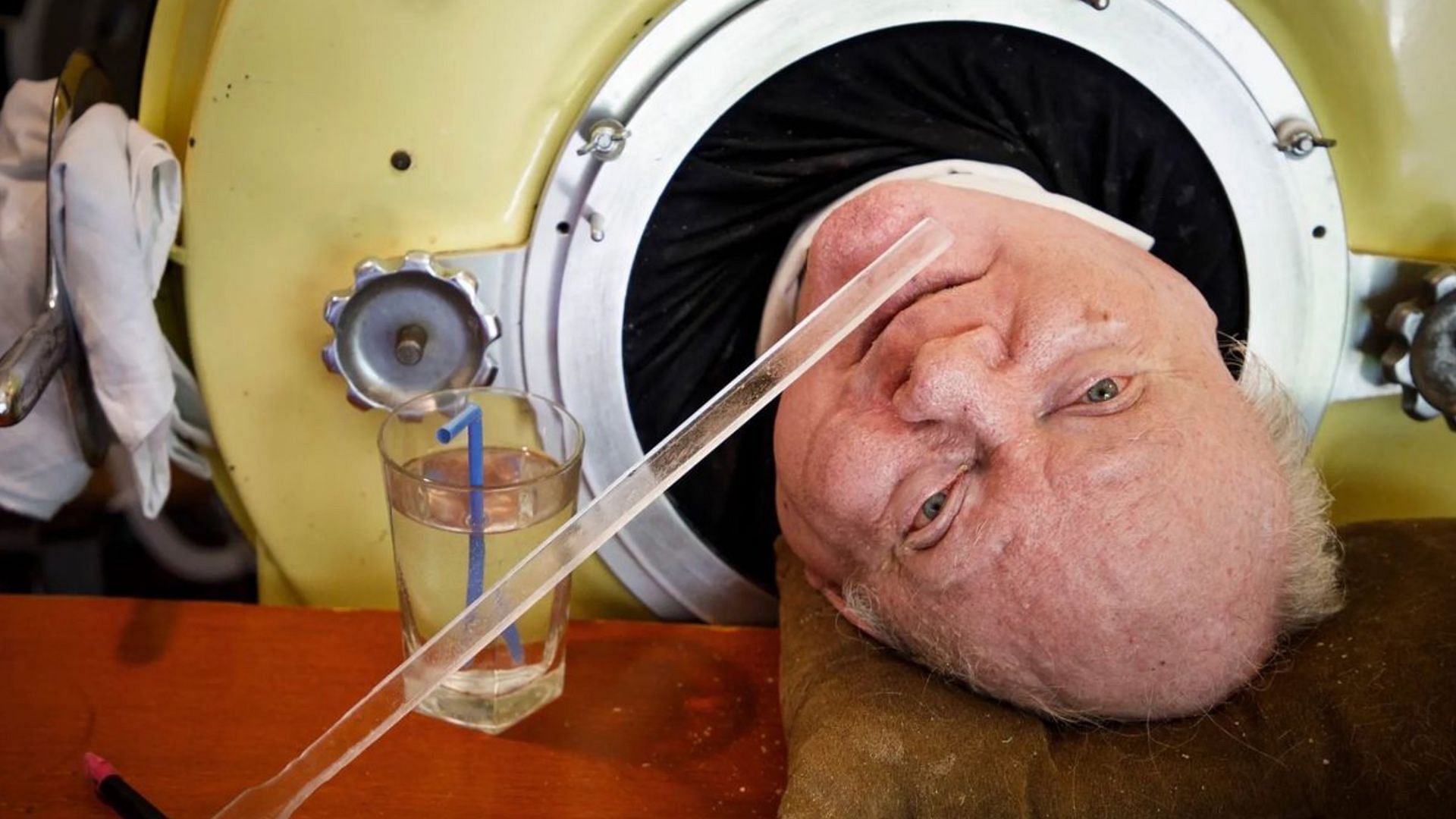 Paul Alezander the man that has lived for 70 years in an Iron Lung. (Image via Guiness World Record)