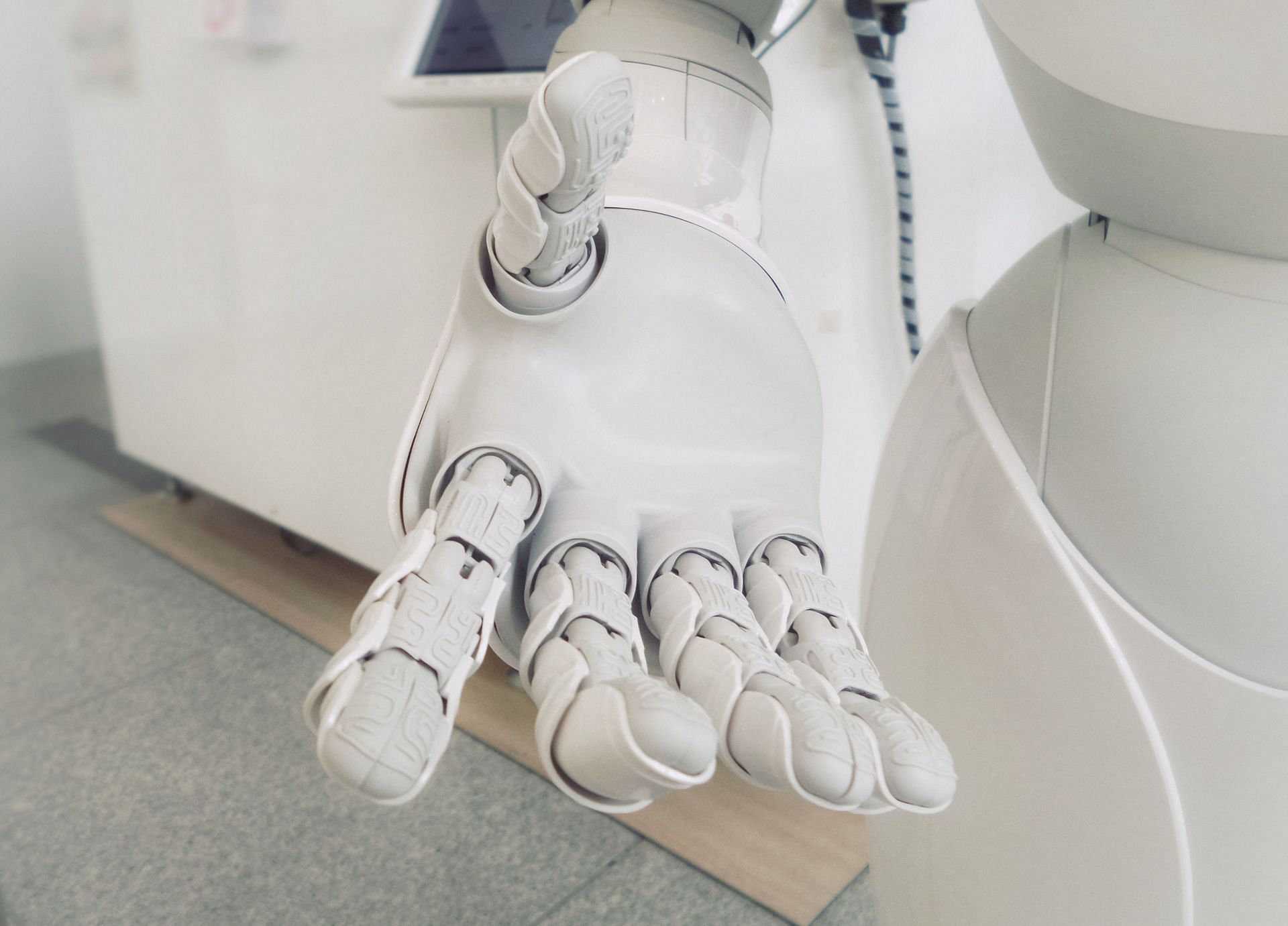 Robot surgeons are on the rise. (Image via Unsplash/Possessed Photography)