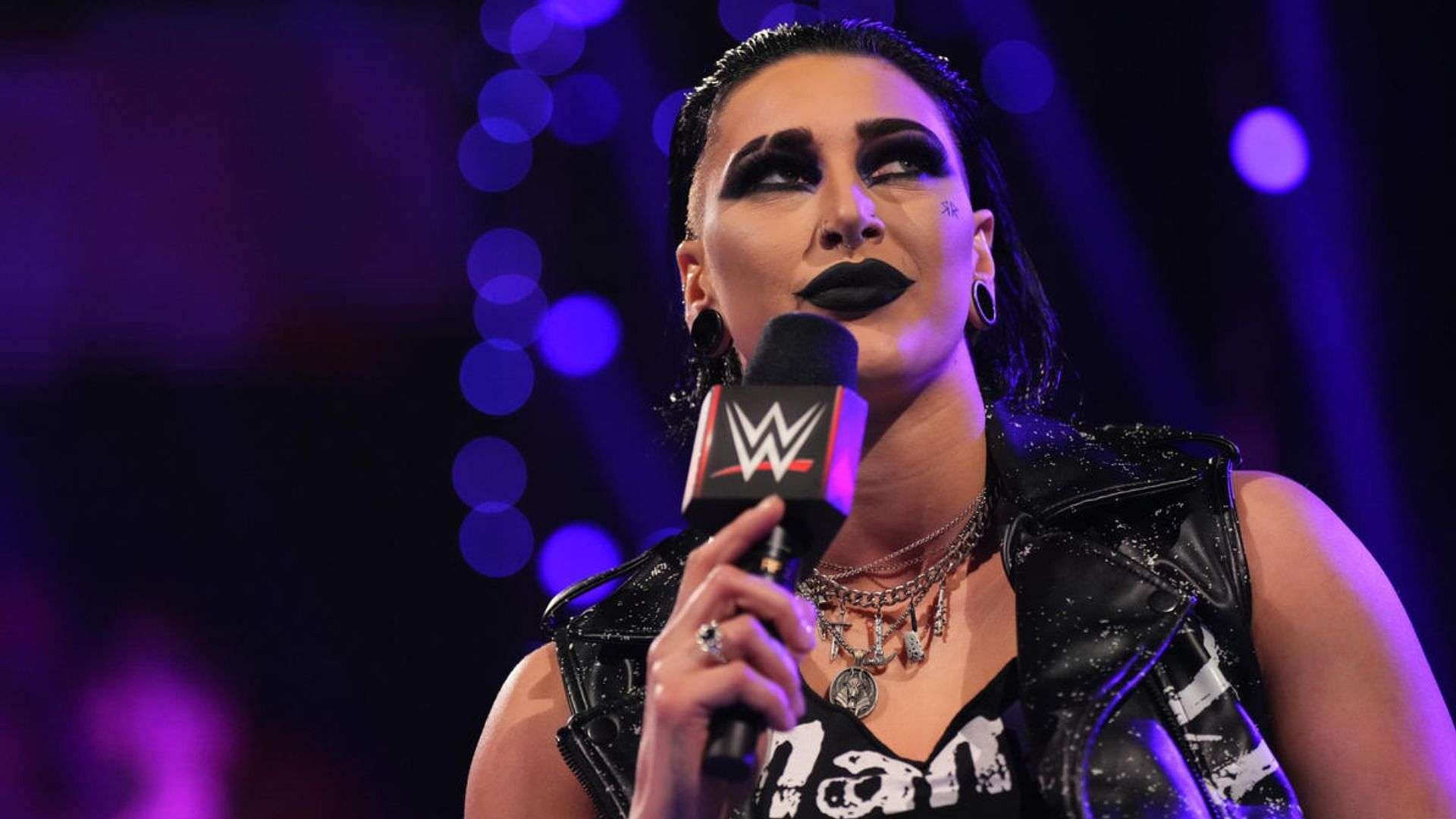 WWE: Rhea Ripley Needs To Return This Week On WWE RAW To Set Up Major ...