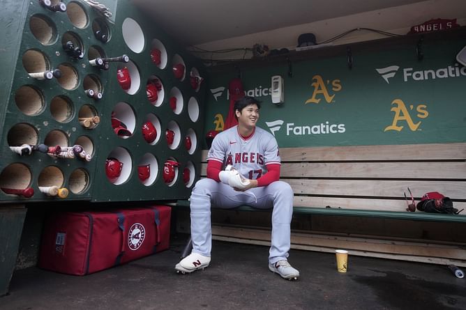 Two-way phenom Shohei Ohtani's worth exceeds $500,000,000, evaluates MLB analyst: "I think that's the floor"