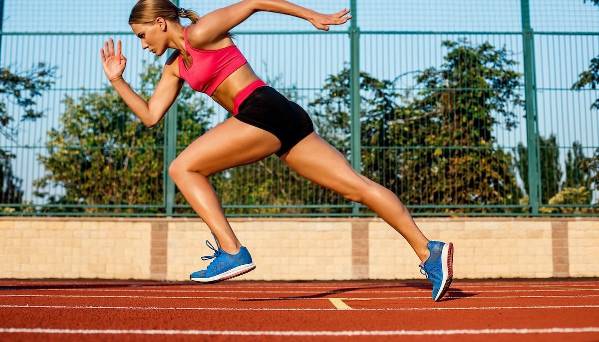 Sprinting burns the most calories (Image via Getty Images)