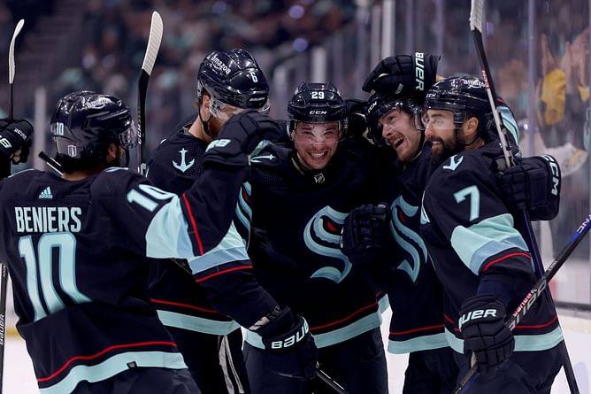 Seattle Kraken's projected line combinations for 2023/24 NHL season