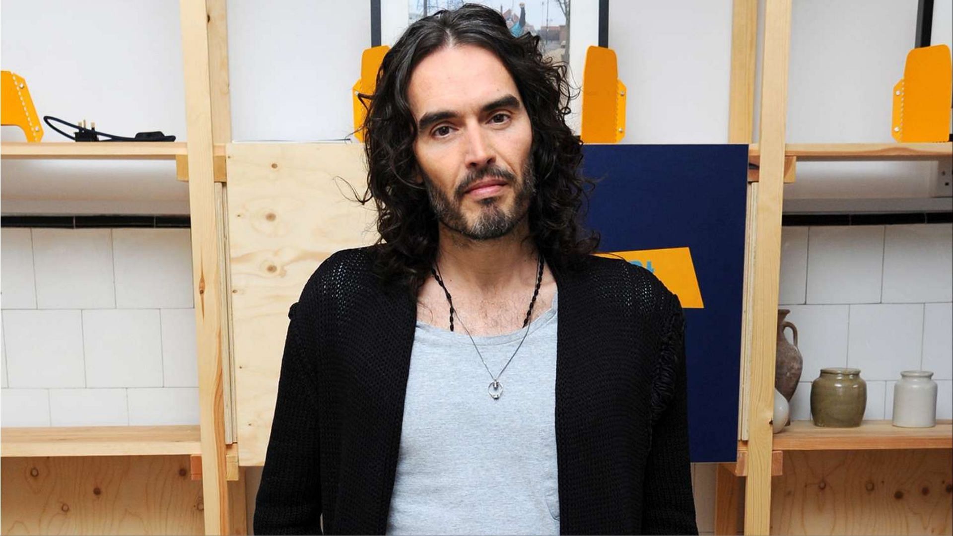 How many children does Russell Brand have? Family and all you need to ...