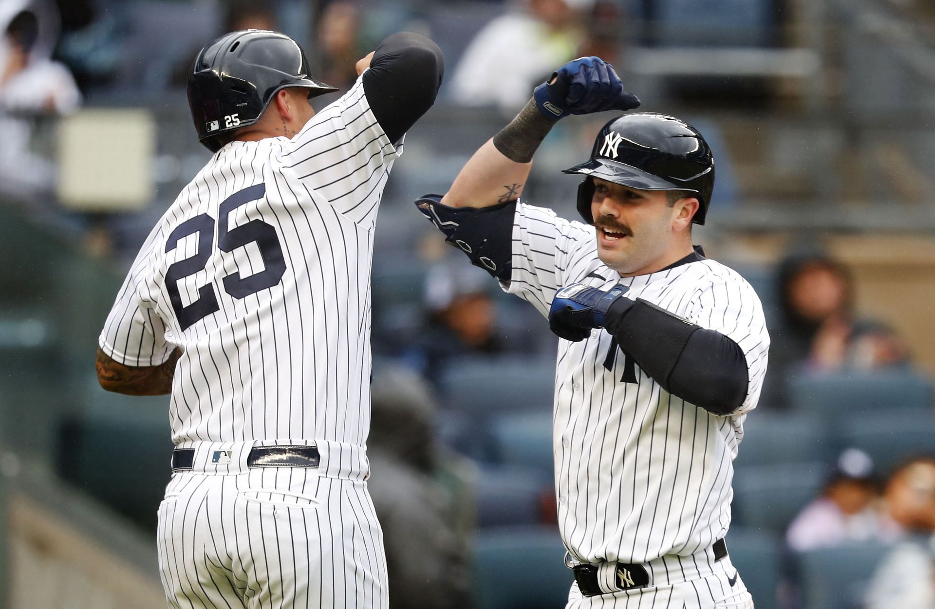 Yankees announced an attendance of 41,096 in a near-empty stadium