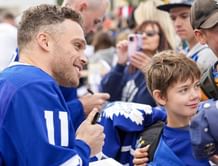 IN PHOTOS: Maple Leafs are welcomed by fans ahead of preseason game against Sabres
