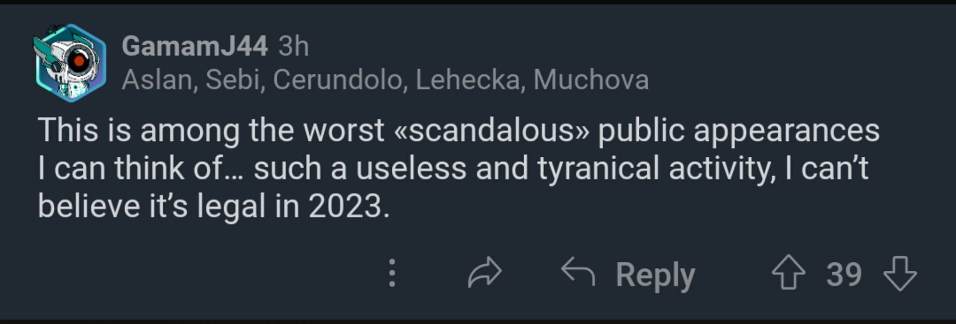 A screen capture of the comments on Reddit
