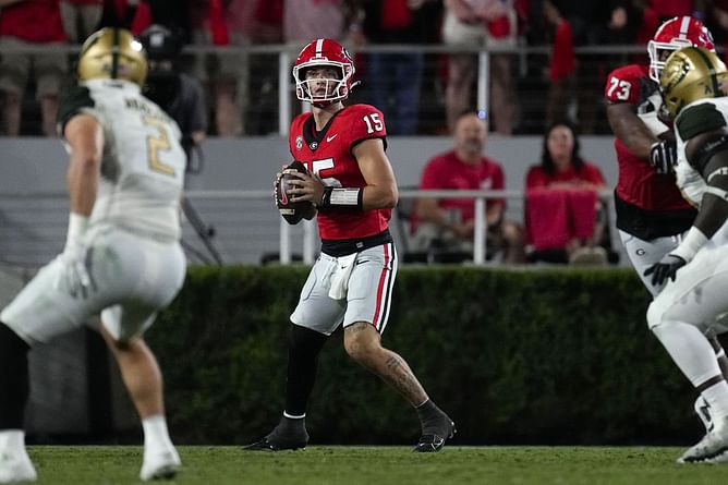 Who are the Georgia-Auburn football game announcers today on CBS? All you need to know about Week 5 game’s coverage team