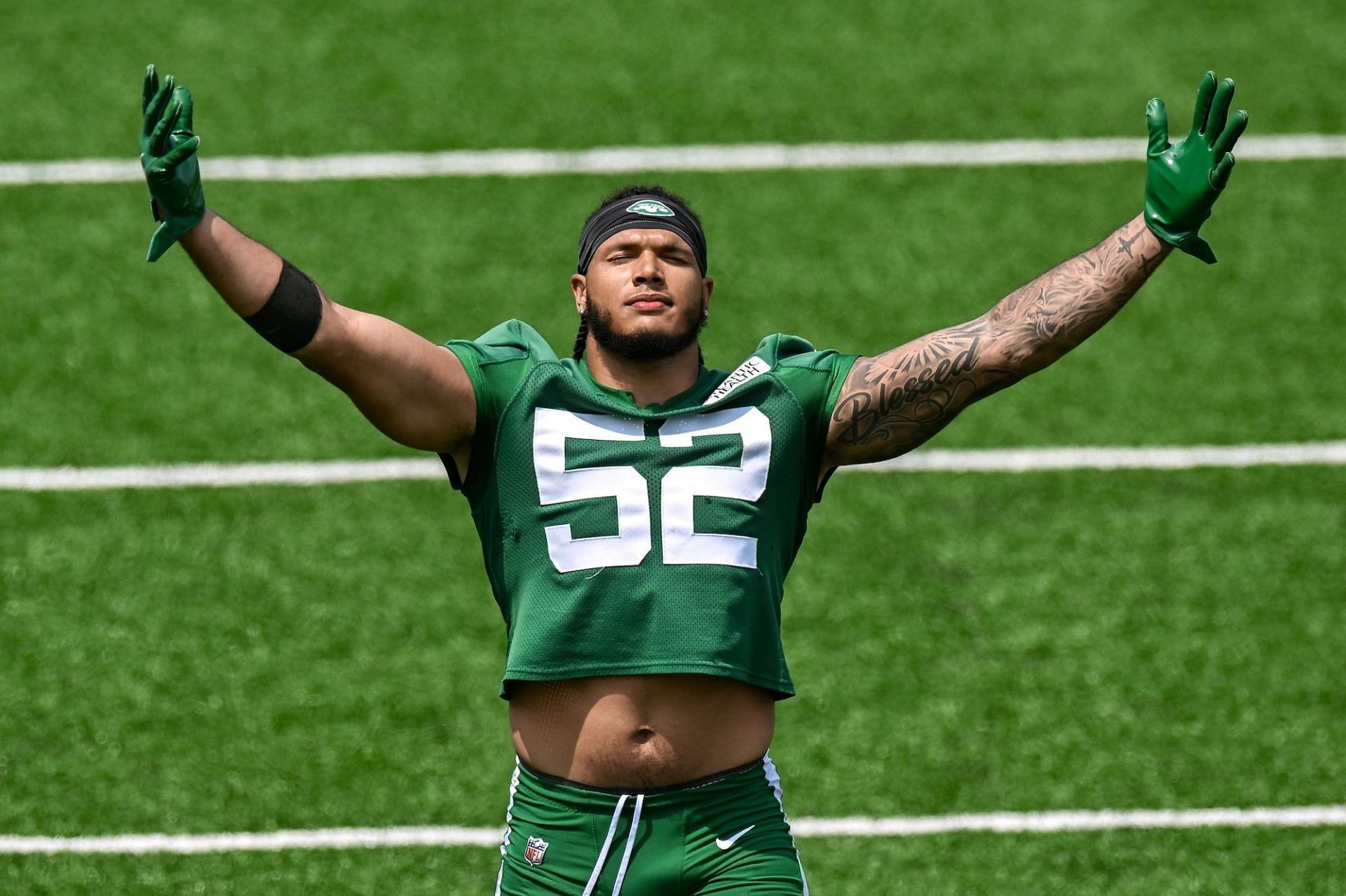 2022 NFL draft: New York Jets sign rookie DE Jermaine Johnson