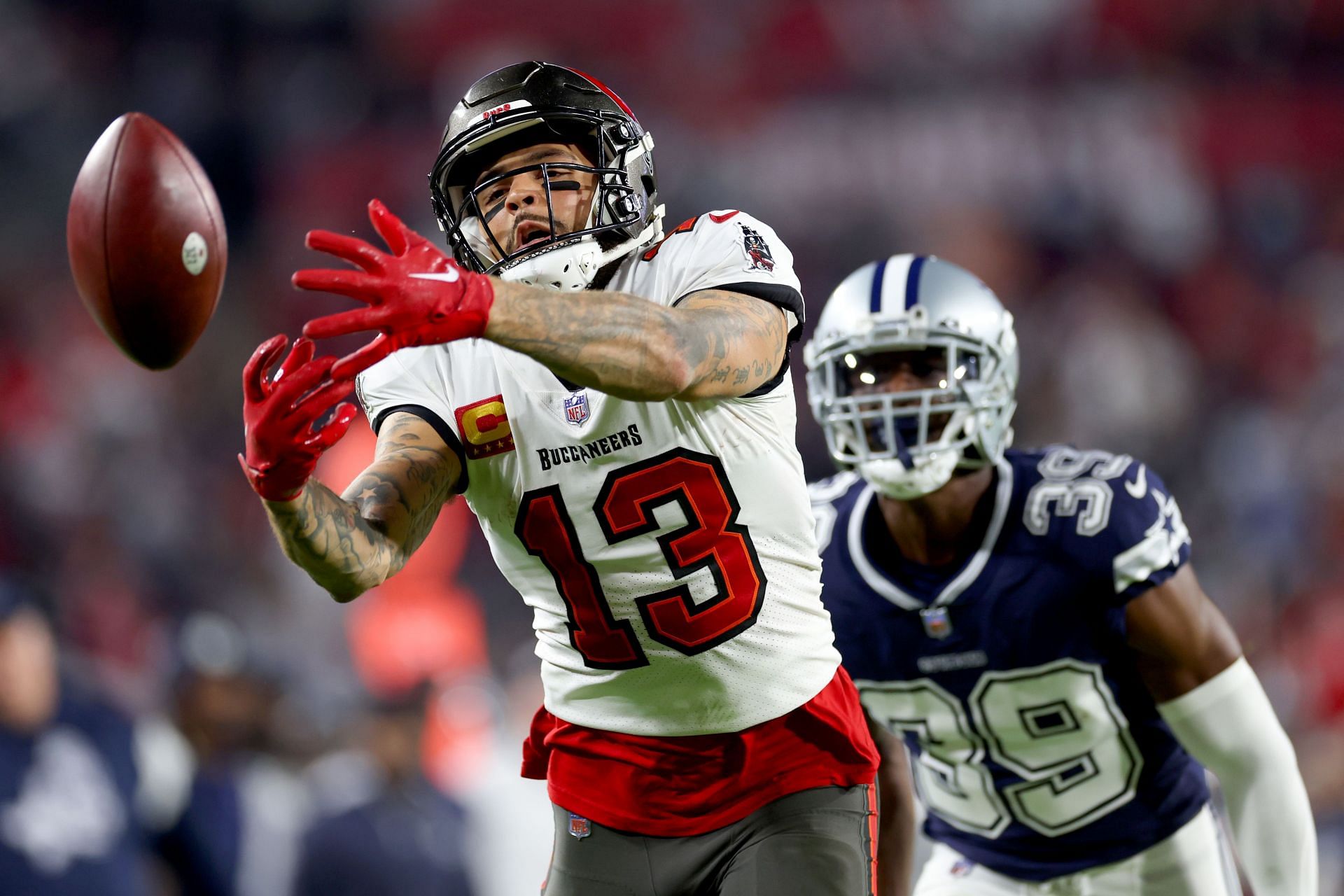 Bucs WR Mike Evans's potential contract receives mixed reactions