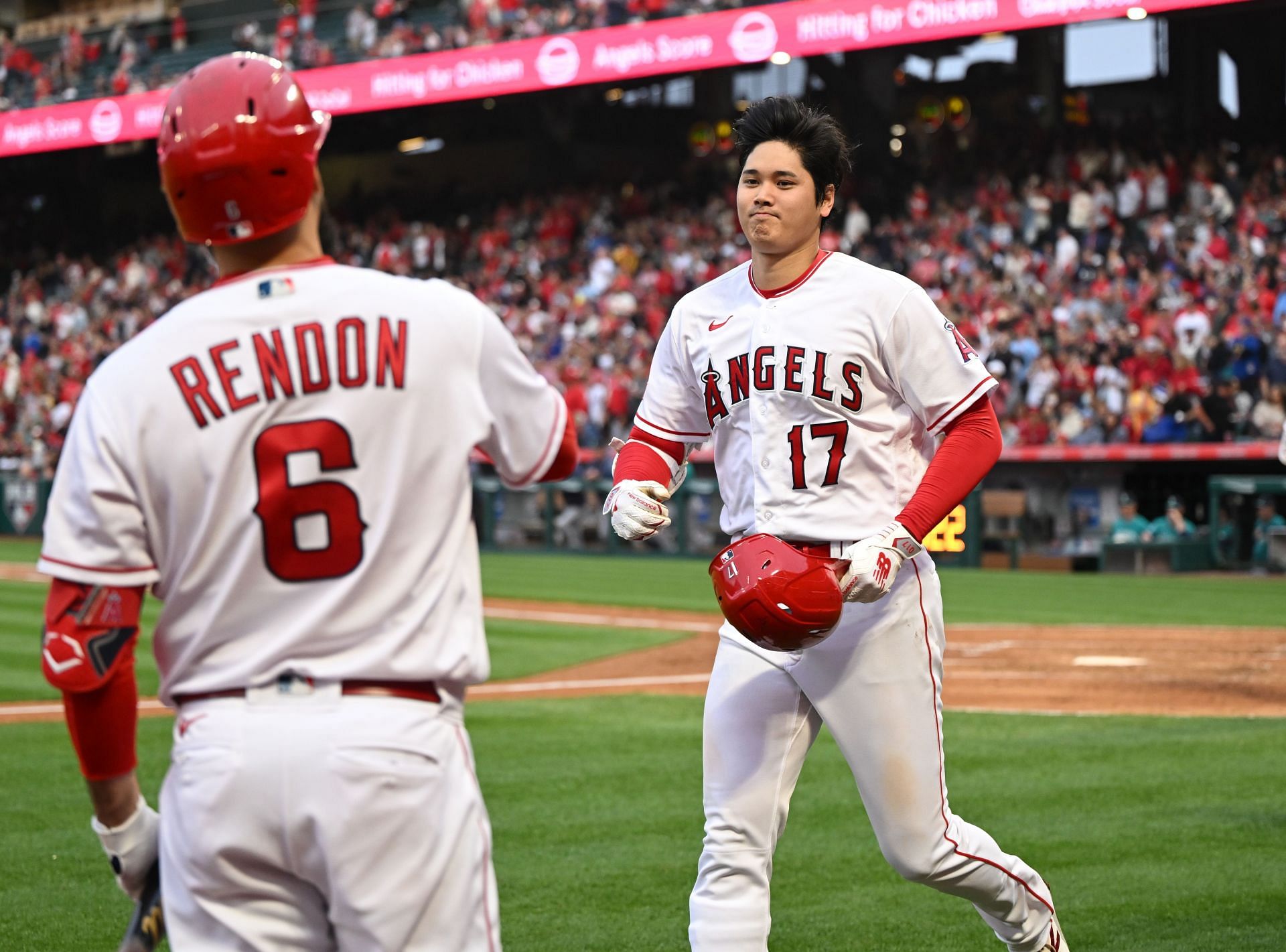 Angels' Rendon raises eyebrows with 'no habla ingles' response to health  question