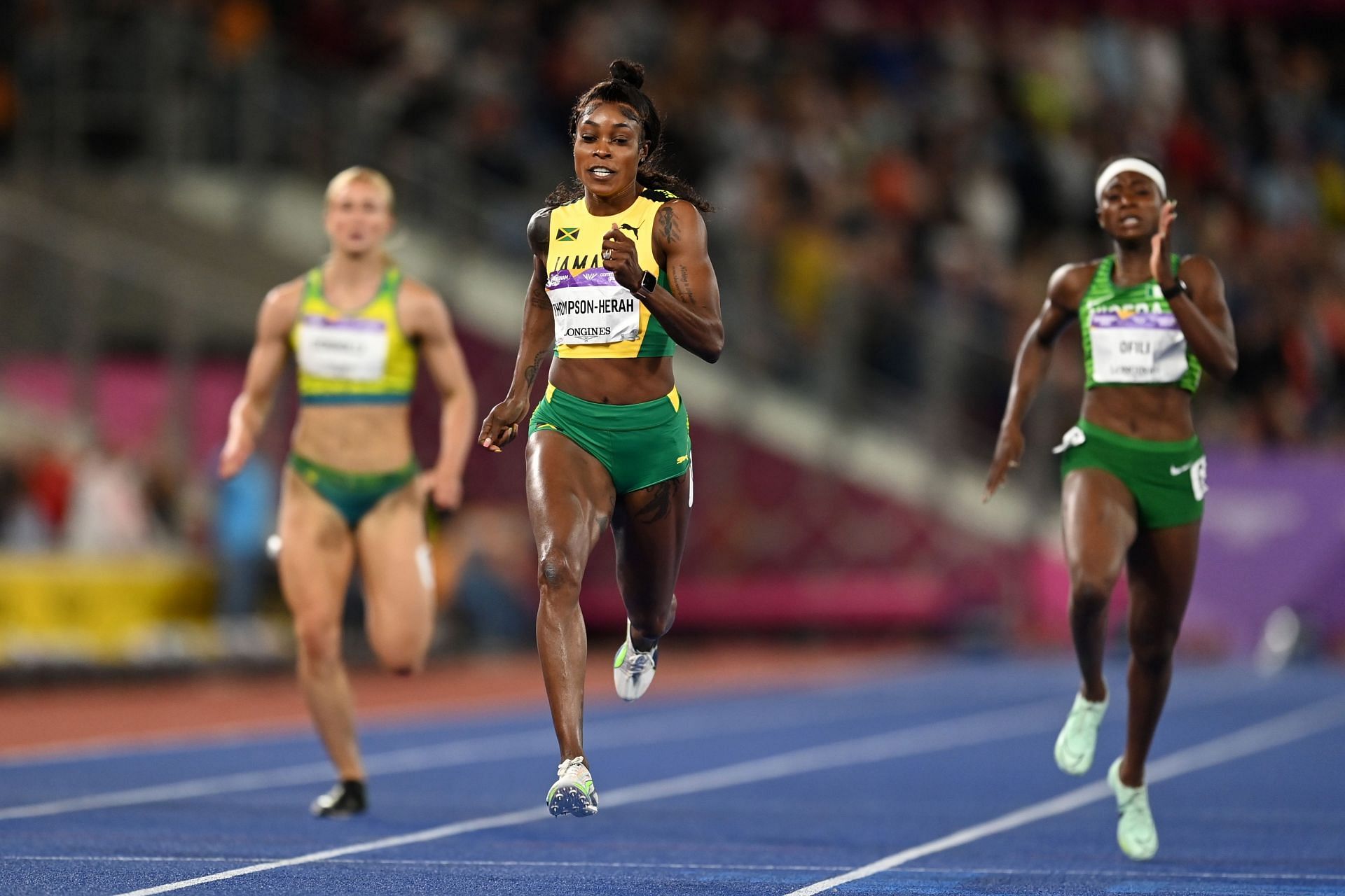 BIRMINGHAM, ENGLAND - AUGUST 06: Elaine Thompson-Herah of Team Jamaica competes during the Women&#039;s 200m Final