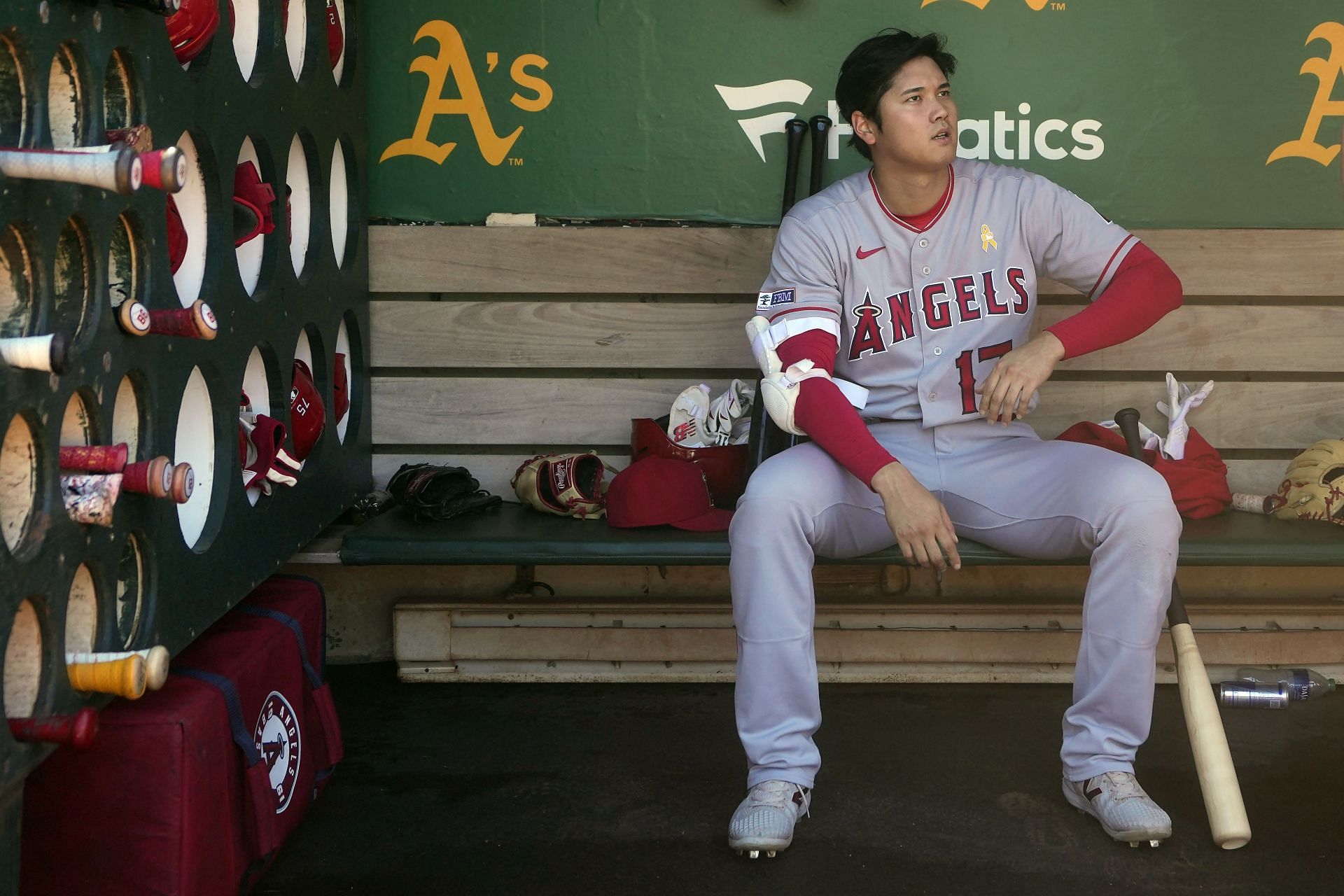 a¹⁷ 🩷 樂 ☆ on X: shohei ohtani in new balance from HEAD TO TOE